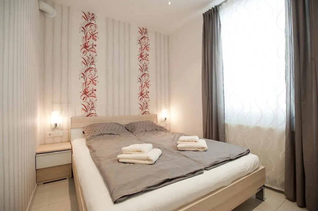 Blechturm Deluxe Apartment Vienna Austria